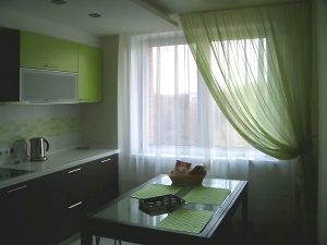 Примеры штор для кухни фото
